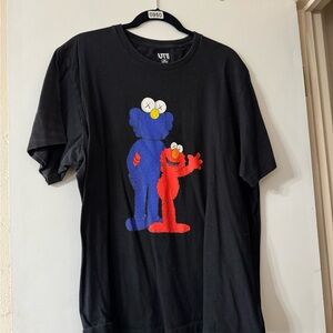 Black Kaws Uniqlo Elmo T-Shirt Blue and Red Graphic